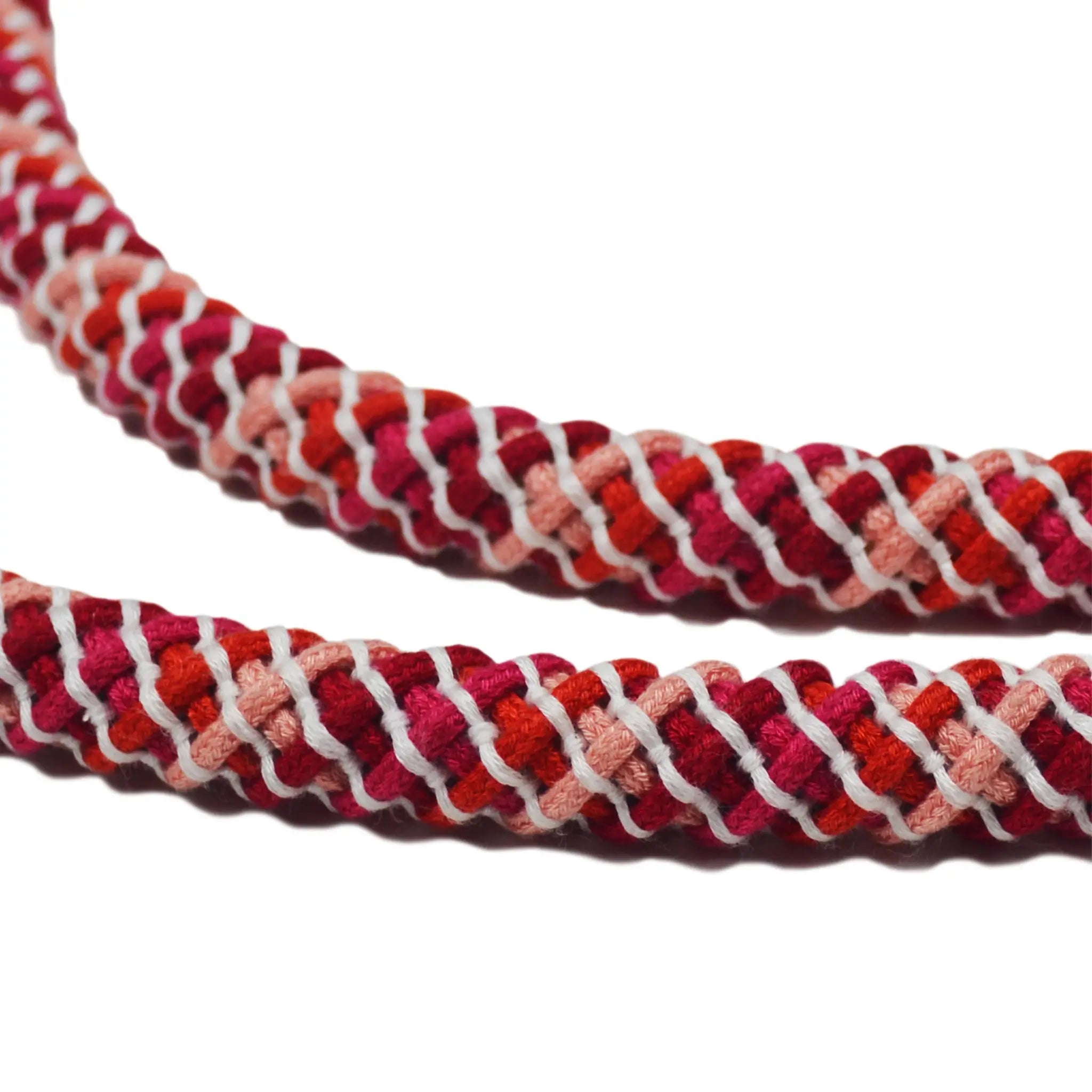 Paris braided texture magnification